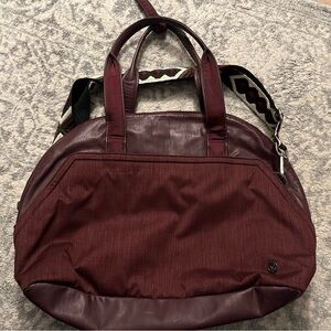 Lululemon Stylish Burgundy Bag